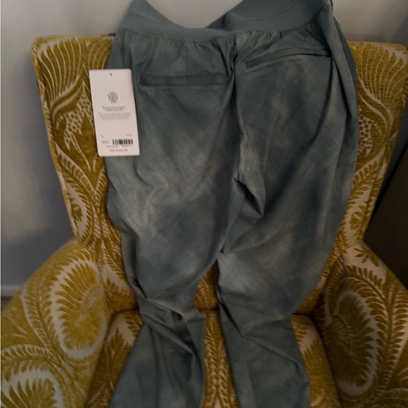 Athleta Crop Trousers - Picture 2 of 5